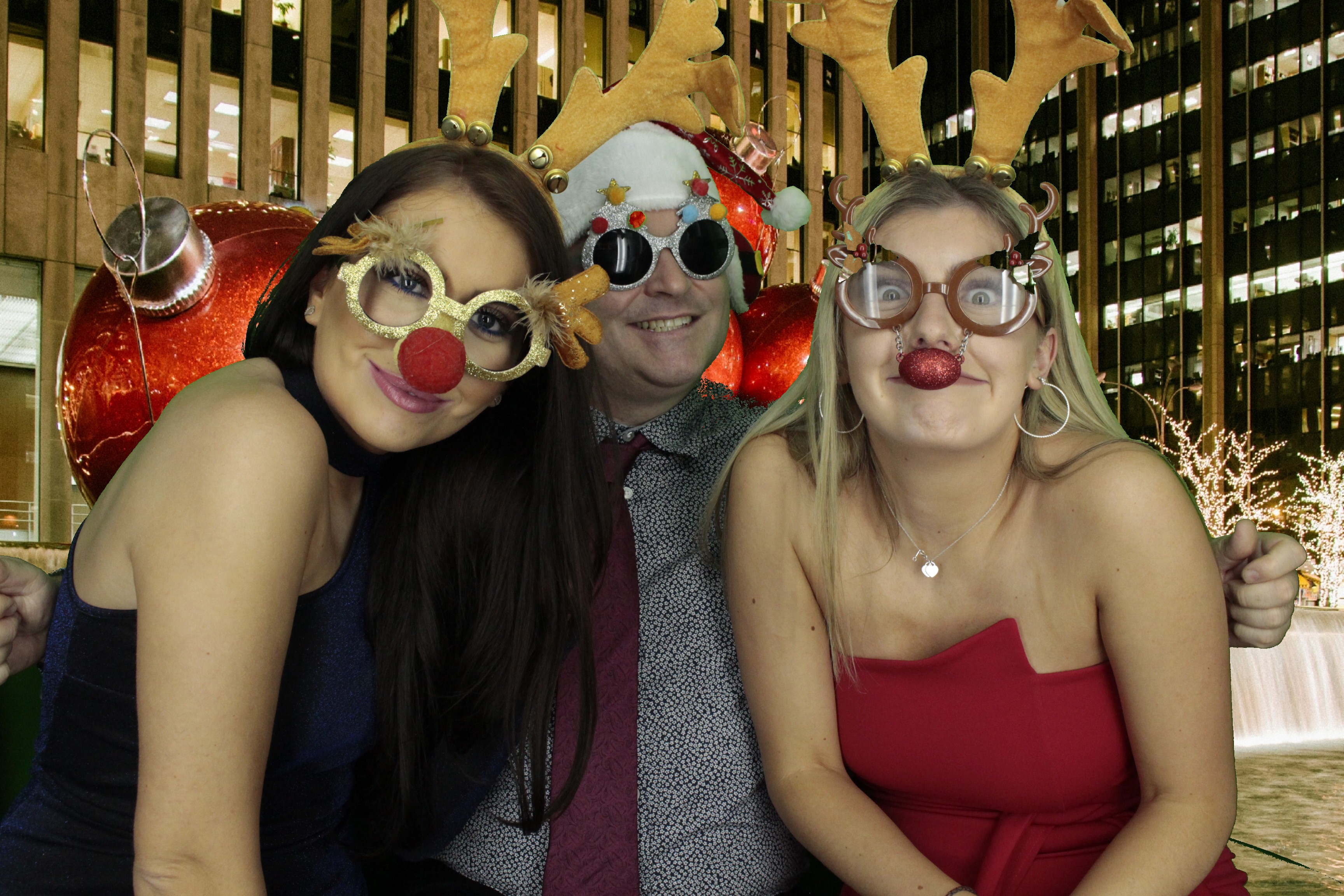 Silvermere Christmas Party | View more photos from the event at gallery.myphotoboothexperience.co.uk/u/MyPhotoBoothExperienceLtd/Silvermere-Christmas-Party-3